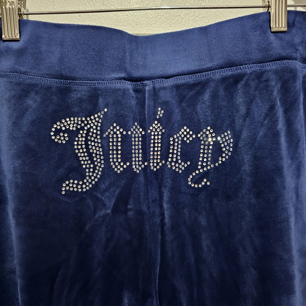 Juicy Couture Navy Velour Hoodie & Shorts Set with Rhinestone Juicy Logo Sz L - Picture 6 of 7